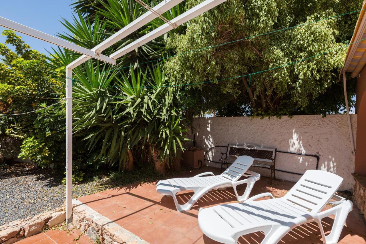 Home2Book Quiet Villa With Private Pool Трикивихате Экстерьер фото