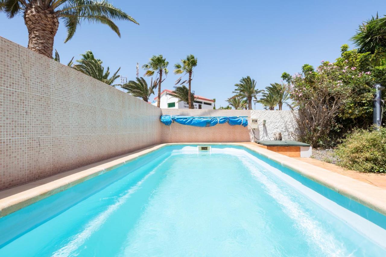 Home2Book Quiet Villa With Private Pool Трикивихате Экстерьер фото