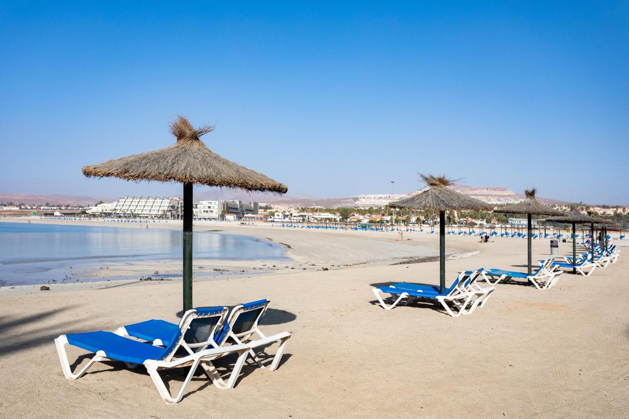 Home2Book Quiet Villa With Private Pool Трикивихате Экстерьер фото